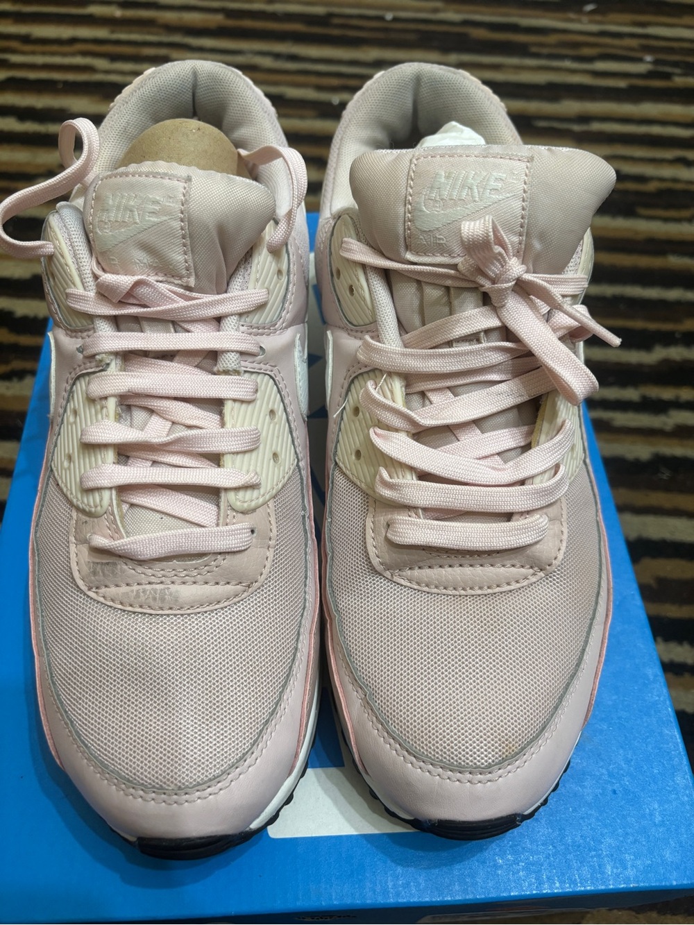 Nike Women’s Sneakers - Pale Pink